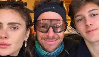 Carolina Dieckmmann posta foto rara com o marido e o filho caçula