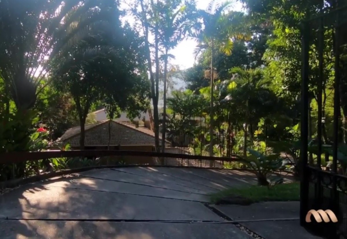 Anitta comprou casa no Itanhangá, no Rio, por R$ 11 milhões — Foto: Reprodução YouTube