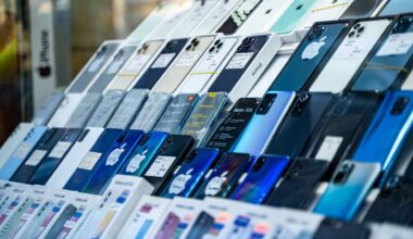 Qual o melhor celular barato de 2026? Veja comparativo entre modelos de entrada