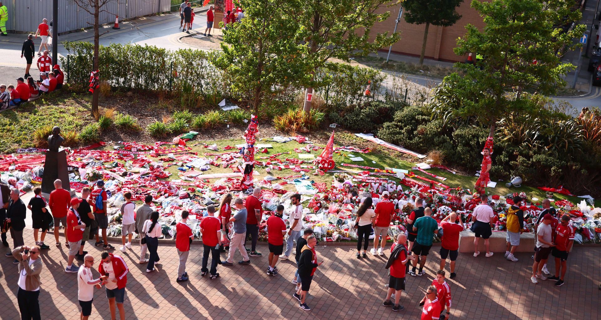 Real Madrid homenageia Diogo Jota e André Silva, mas comete erro lamentável