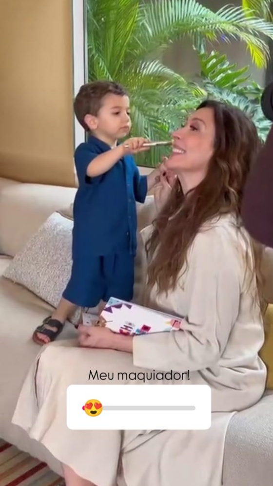 Claudia Raia com o filho caçula, Luca