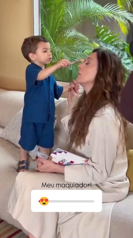 Claudia Raia com o filho caçula 