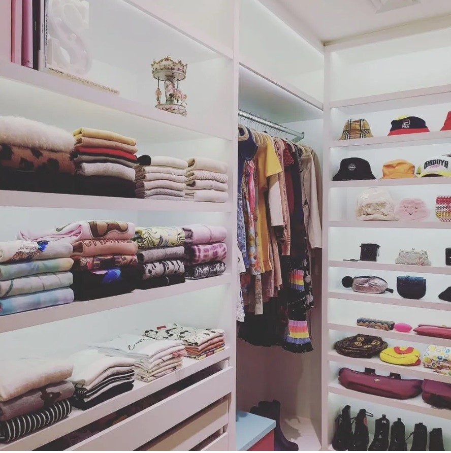 Closet da mansão de Grazi Massafera — Foto: Reprodução/Instagram
