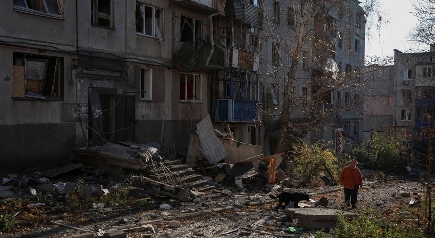 Ataque em massa da Rússia abate-se sobre infraestruturas de Odessa