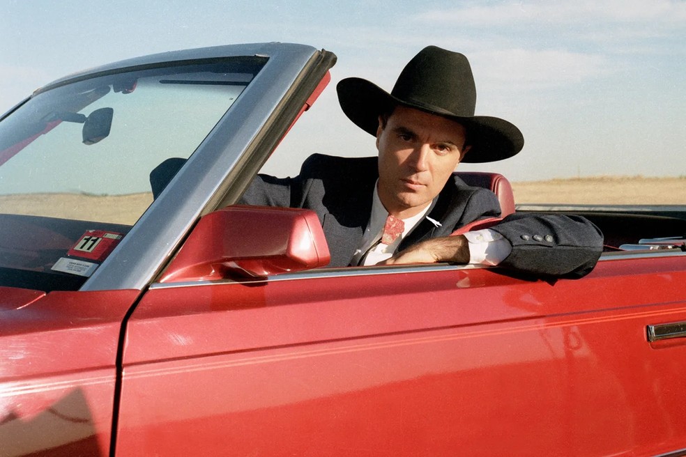 David Byrne dirigiu e protagonizou 'True stories' — Foto: Divulgação