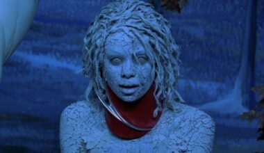 Este filme de ficção científica surreal e polêmico foi um sucesso, mas agora está praticamente esquecido : Um clássico impressionante estrelado por Jennifer Lopez - Notícias de cinema