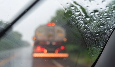 Frio e chuva? Este truque que muitos condutores ignoram evita os vidros do carro embaciados no inverno