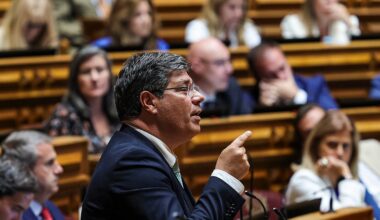 Eurico Brilhante Dias critica Governo por subir ISP após Orçamento