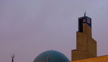 Comissão Rejeita Verbas para Mesquitas