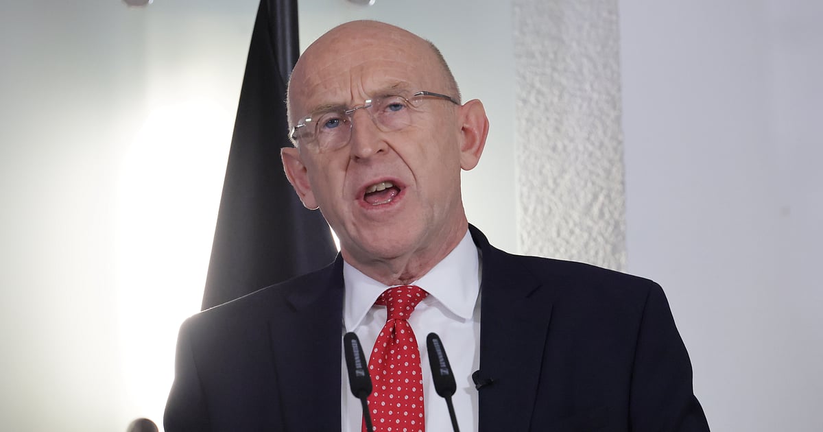 Navio Russo Aponta Lasers Contra Pilotos Britânicos