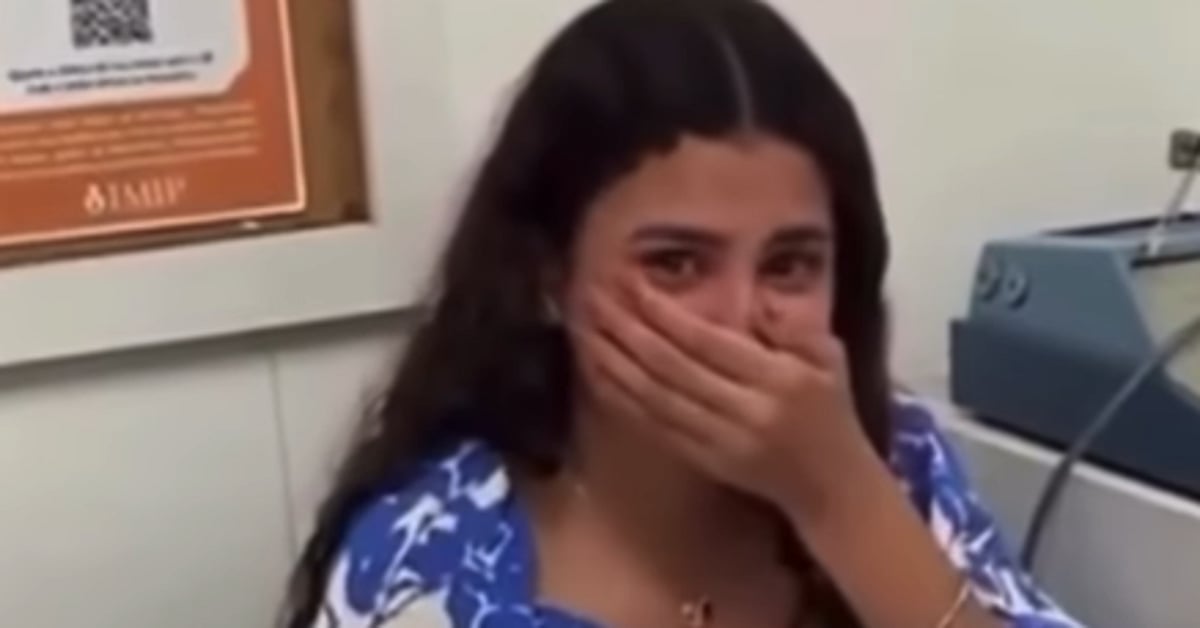 Menina surda emociona-se ao ouvir pela primeira vez a voz da mãe após operação (com vídeo)