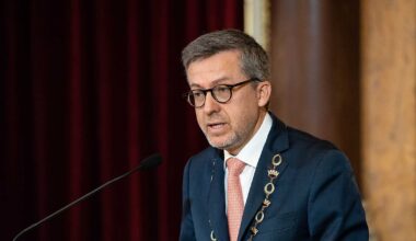 Alojamento Local. Chega viabiliza proposta de Carlos Moedas e rácios em Lisboa passam a estar nos 5% e 10%