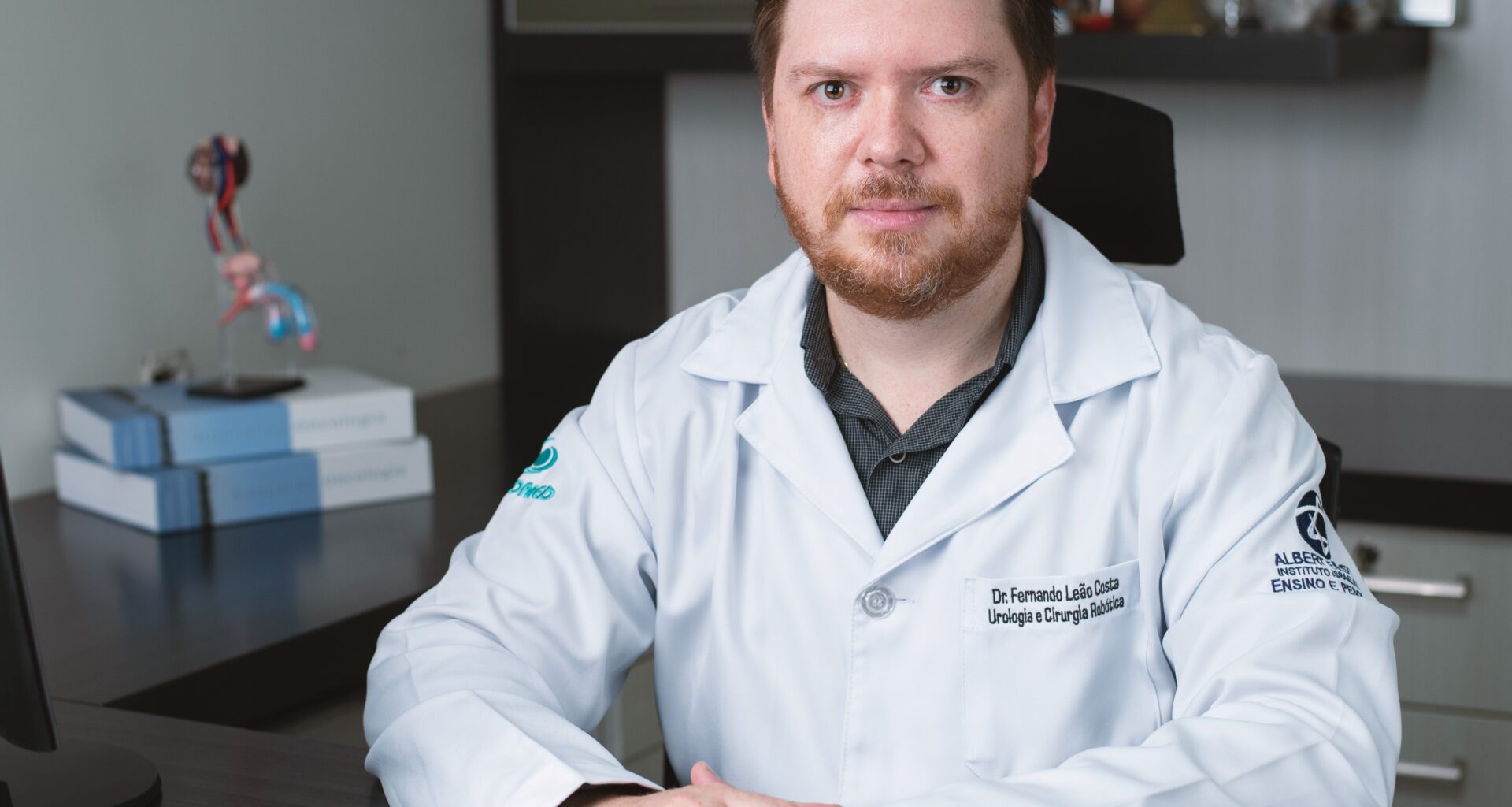 Cirurgia robótica avança no tratamento do câncer de próstata e passa a integrar o SUS