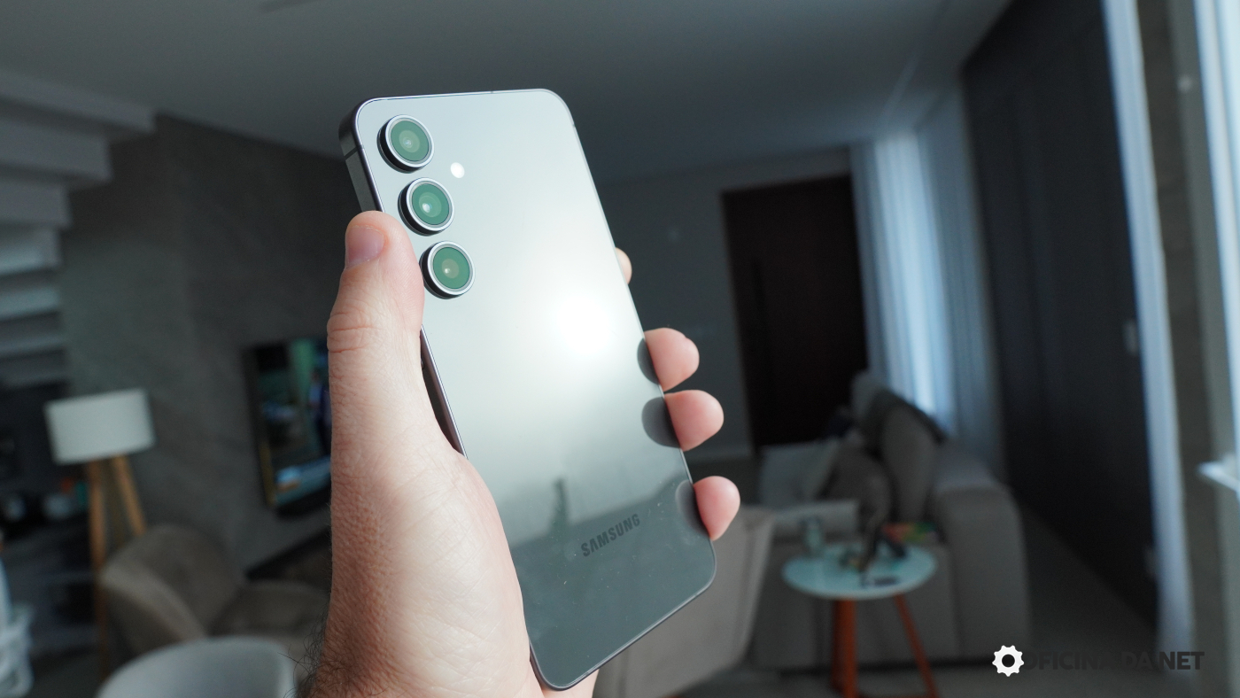 Galaxy S24 FE atinge menor preço de 2025 com cupom de R$ 400