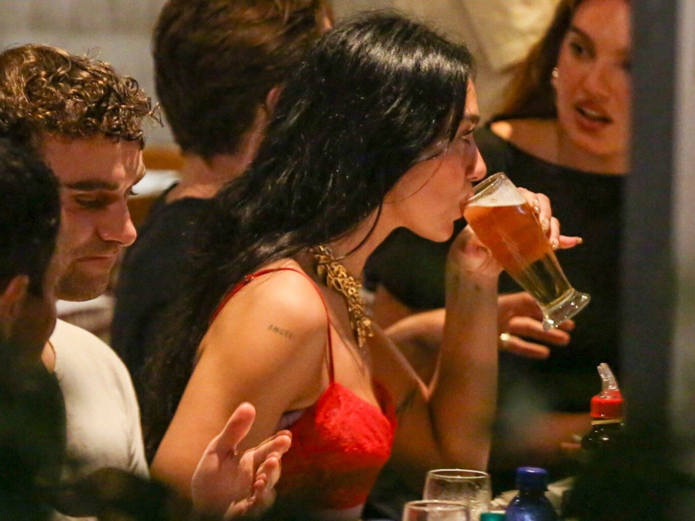 Quais foram os rolés de Dua Lipa no Rio? Confira o tour de 5 dias da cantora pela cidade