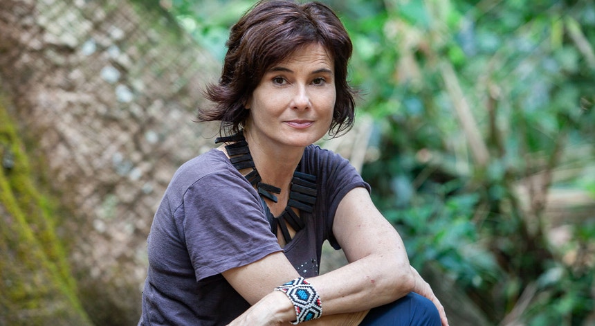 "Amazónia e petróleo na mesma frase é absurdo". Eliane Brum em entrevista antes da COP30