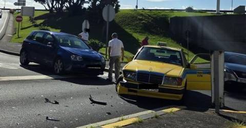 Choque em Santa Cruz à saída da via rápida