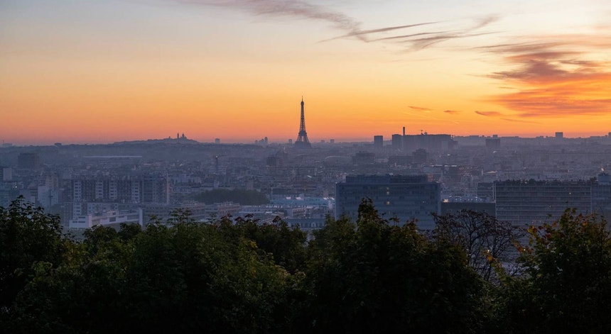 Apagão deixa algumas áreas de Paris às escuras