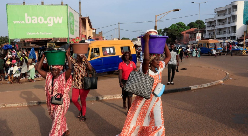 Guiné-Bissau. Mais de 966 mil eleitores escolhem novo Presidente e deputados
