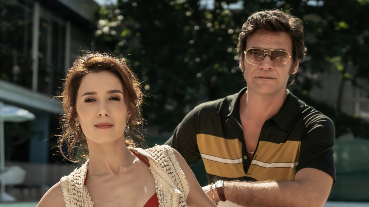 Acidente leva Emílio Dantas a citar “presença” de Ângela Diniz em bastidor de série