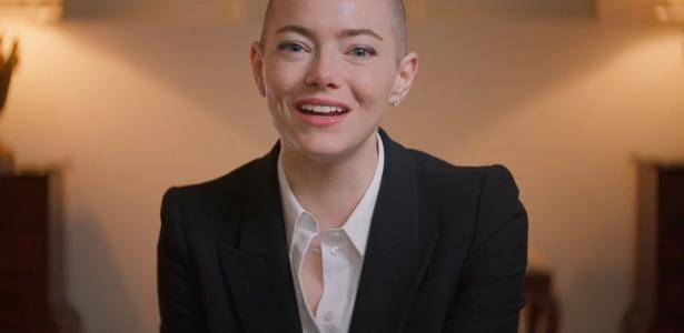 Emma Stone raspa a cabeça para Bugonia