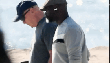 Bruce Willis é visto na praia após diagnóstico de demência