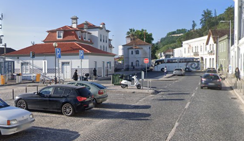 Estrada da Estação, em Santarém, poderá vir a ter sentido único