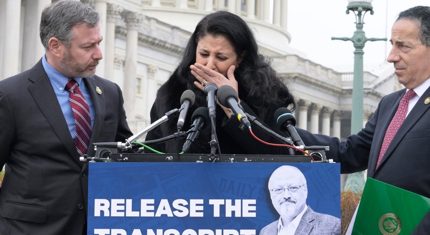 Viúva de Khashoggi e democratas exigem divulgação de transcrição de chamada entre Trump e o príncipe saudita