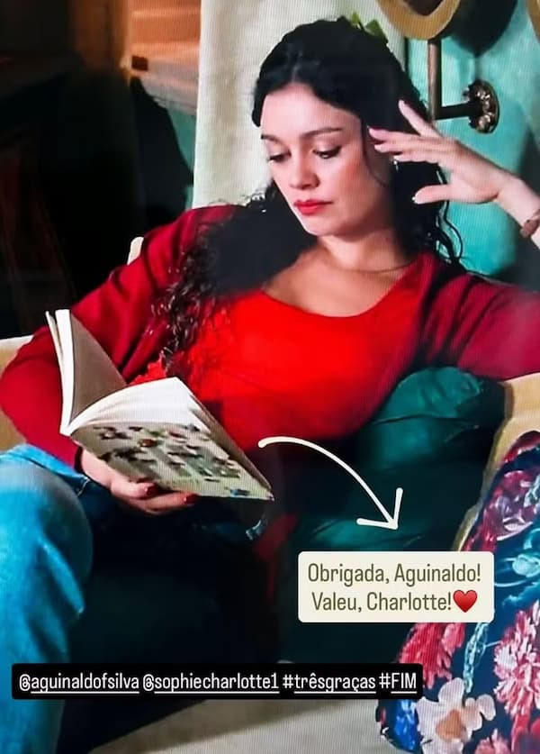 Fernanda Torres agradece homenagem em Três Graças e erra o nome da novela