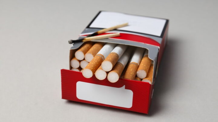 Caixa de cigarros, tabaco