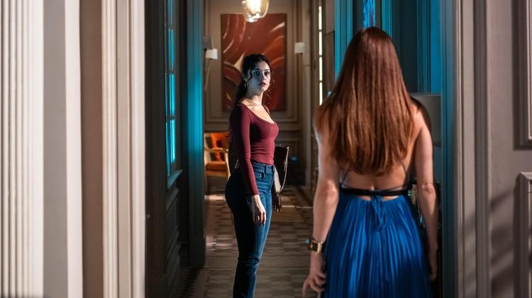 Gerluce (Sophie Charlotte) e Arminda (Grazi Massafera) em 'Três Graças'