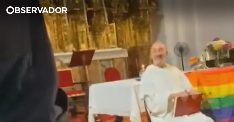 Bandeira LGBTQ+ num altar de igreja em Sevilha abre polémica – Observador