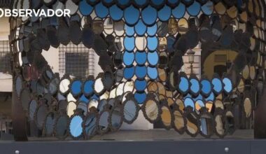 Valentino pelos olhos de Joana Vasconcelos em Roma – Observador