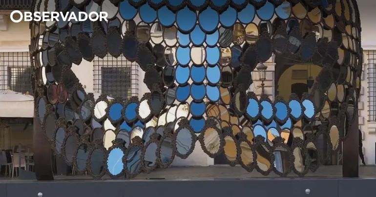 Valentino pelos olhos de Joana Vasconcelos em Roma – Observador