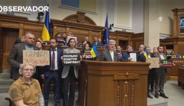 Ucrânia. Oposição bloqueia demissão e exige queda do governo – Observador