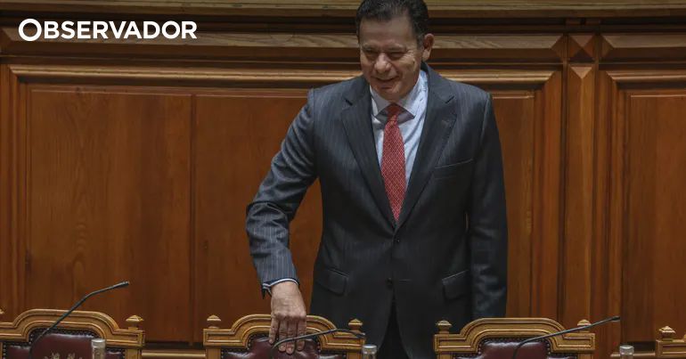 Sondagem. AD voltaria a vencer, PS ficaria à frente do Chega – Observador