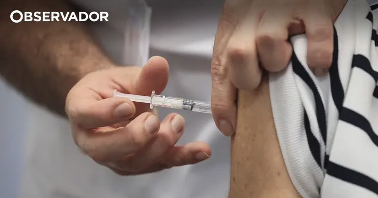 Pais que não vacinam têm curso superior e poder económico – Observador