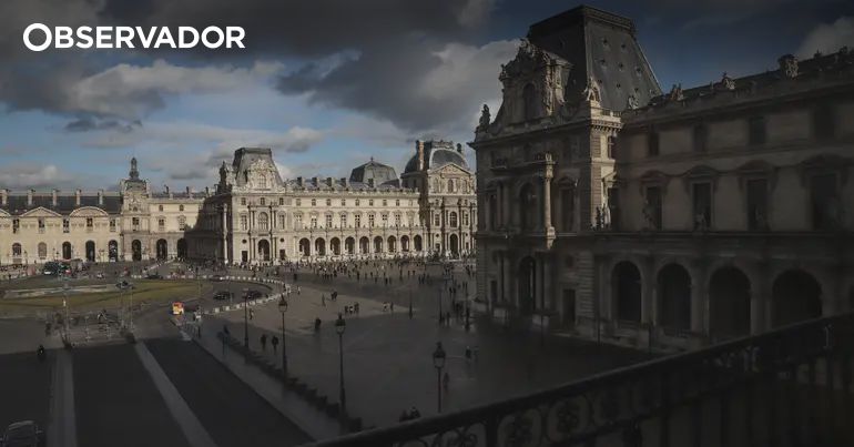 Louvre. Suspeito já foi segurança e é conhecido nas redes – Observador
