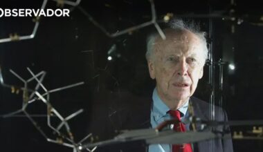 Morreu James Watson, cientista que ajudou a descobrir o ADN – Observador