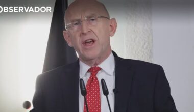 Londres adverte Putin após deteção de navio russo – Observador