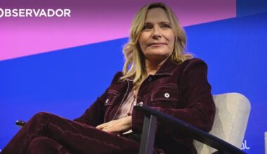 Kim Cattrall já não quer falar de "O Sexo e a Cidade" – Observador