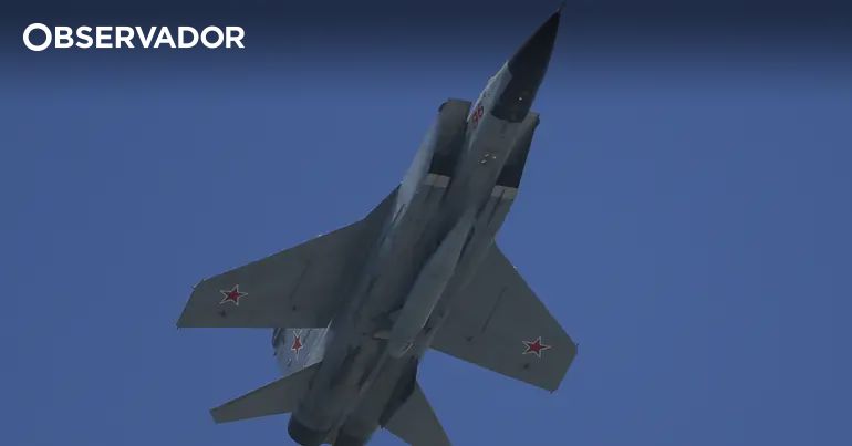 Rússia diz que impediu plano para roubo de caça com míssil – Observador