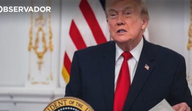 Venezuela. Trump declara "totalmente encerrado" espaço aéreo – Observador