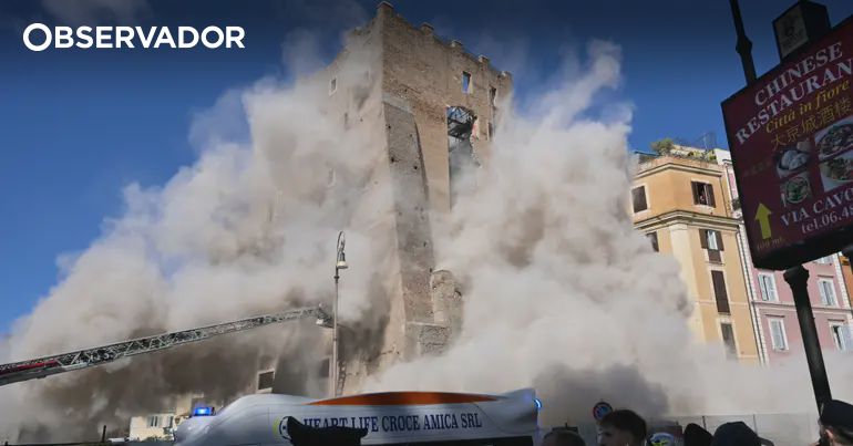 Parte de torre medieval colapsa em Roma – Observador