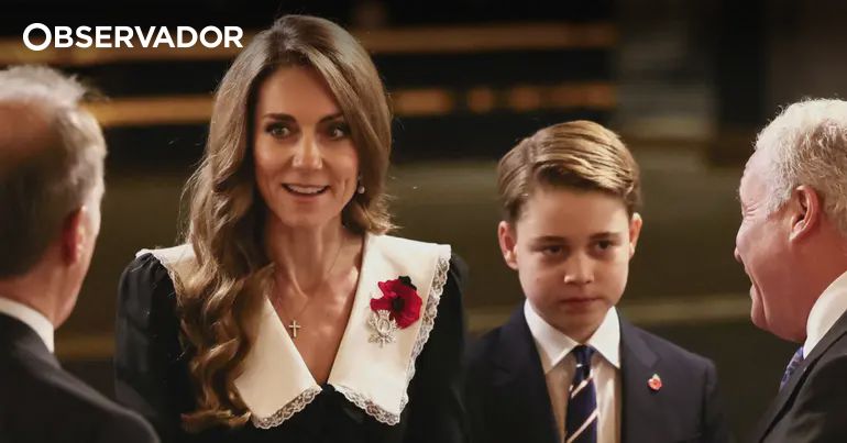 Kate e George lideram eventos do Dia da Memória – Observador