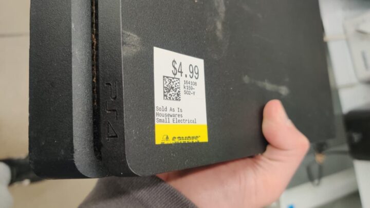 PS4 à venda por 4,99 dólares