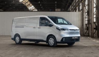 nova motorização turbodiesel a partir de 26 mil euros oferece alternativa à gama 100% elétrica