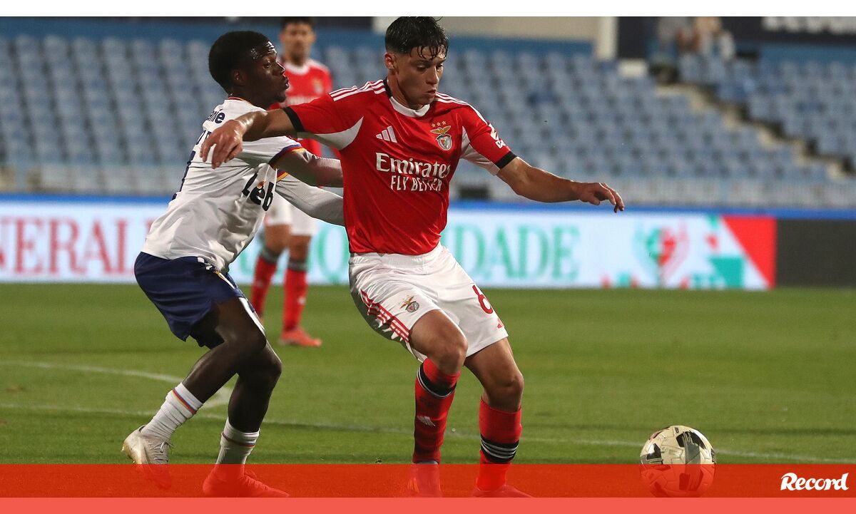Rodrigo Rêgo junta-se a lista que conta com Morata, Huijsen, Balotelli ou estrela irlandesa Troy Parrot - Benfica
