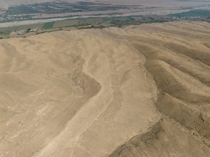 Ainda não se sabe que grupo ou grupos foram os arquitectos originais do mercado ou quantos buracos incluía aquando da construção original