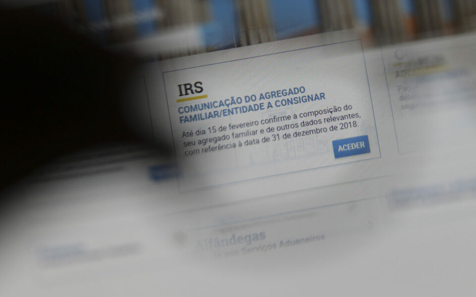 Rejeitadas propostas da oposição para deduzir no IRS juros do crédito da casa